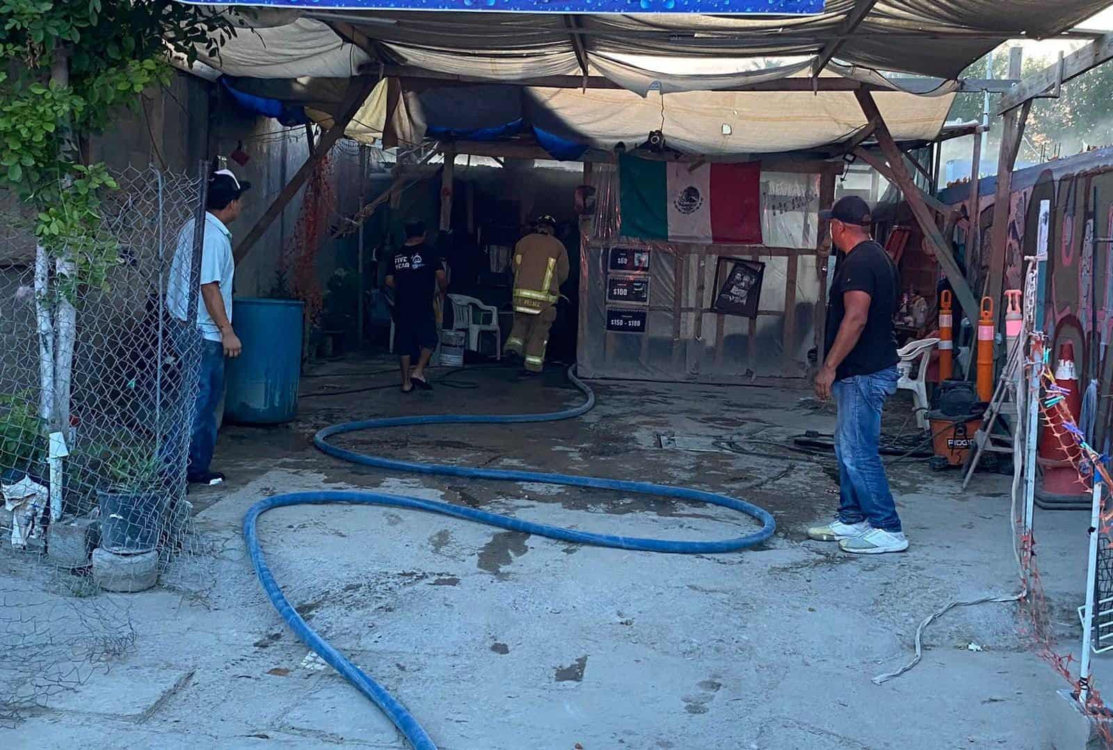 Cortocircuito provoca incendio en vivienda de Ciudad Acuña