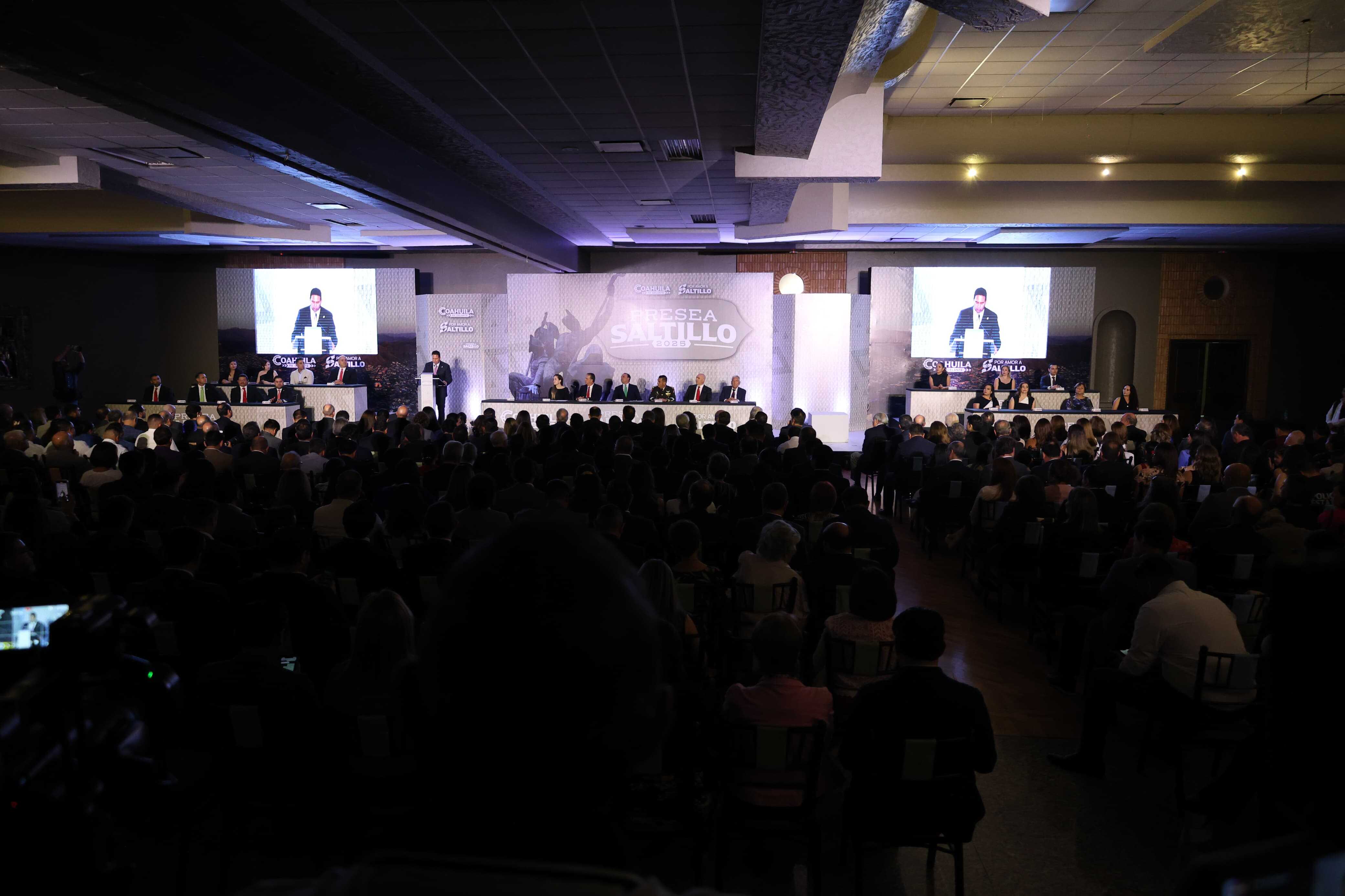 Saltillo reconoce a sus héroes en entrega de la Presea 2025