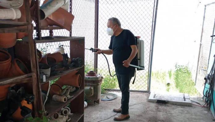 Vecinos apoyan labores contra el dengue en Allende
