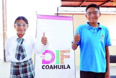 Más de 10 mil estudiantes en Coahuila beneficiados con atención visual