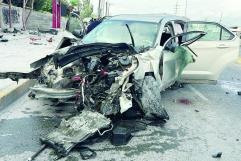 Accidente vial en Monclova: Camioneta destruida en Boulevard Pape