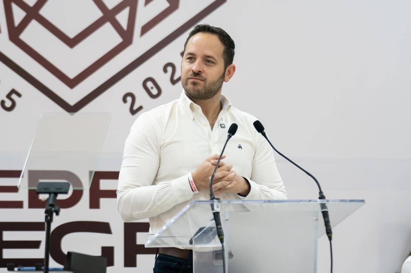 Alcalde Jacobo Rodríguez ignora amenaza a periodista y desacredita a medio local