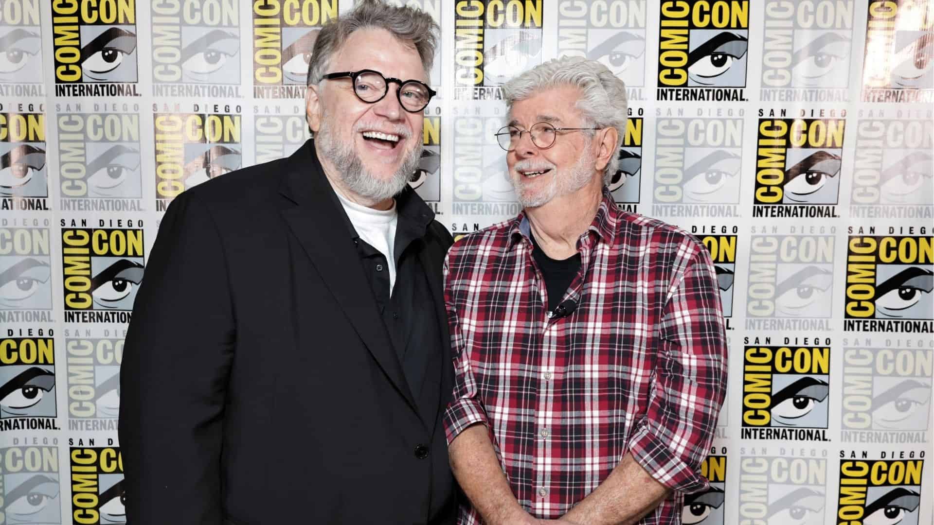 "No puedes hacer arte con una app": Guillermo del Toro defiende la emoción y el conocimiento en la creación artística