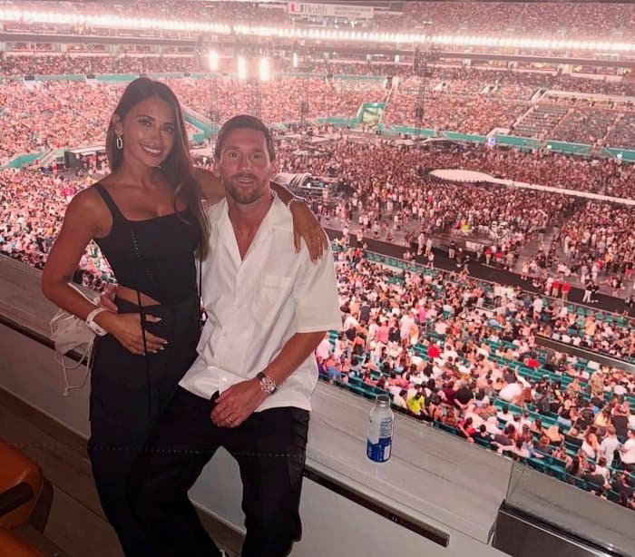 Messi y Antonela se roban el show por la kiss cam en el concierto de Coldplay