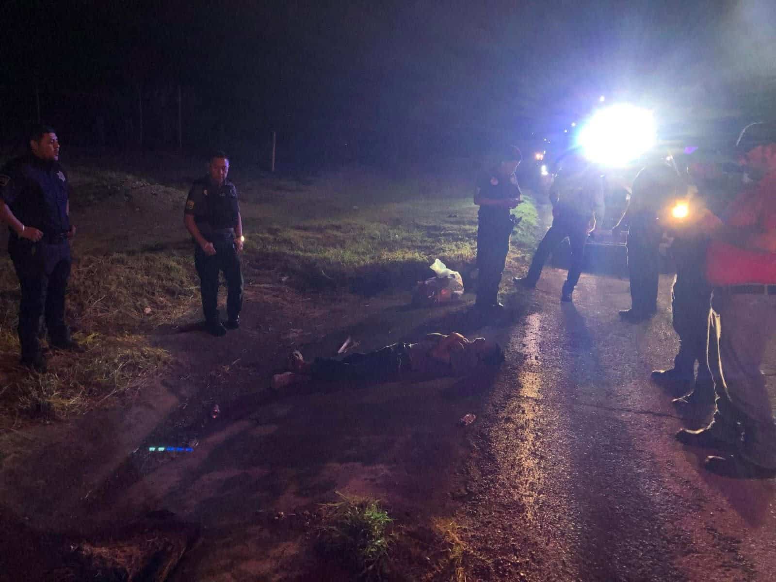 Hombre ebrio es hallado tirado junto al bulevar en Allende