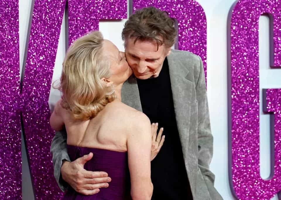 Liam Neeson y Pamela Anderson, ¿nueva pareja de Hollywood? El actor reencuentra el amor tras años de luto