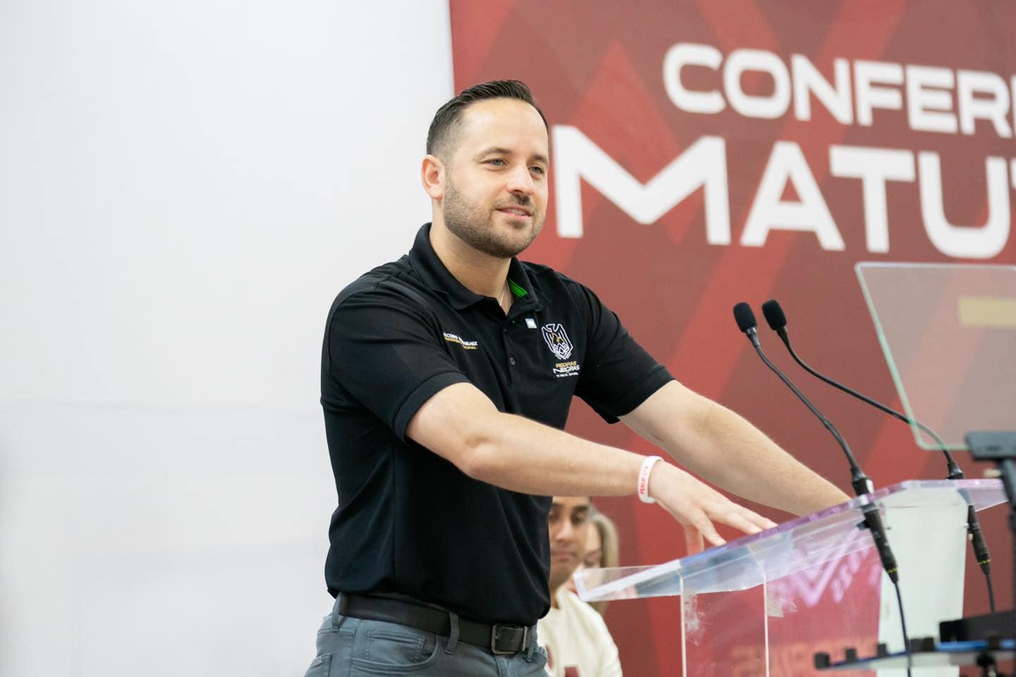 Fallan negociaciones con Gerardo Ortíz; Son $3 MDP en el aire