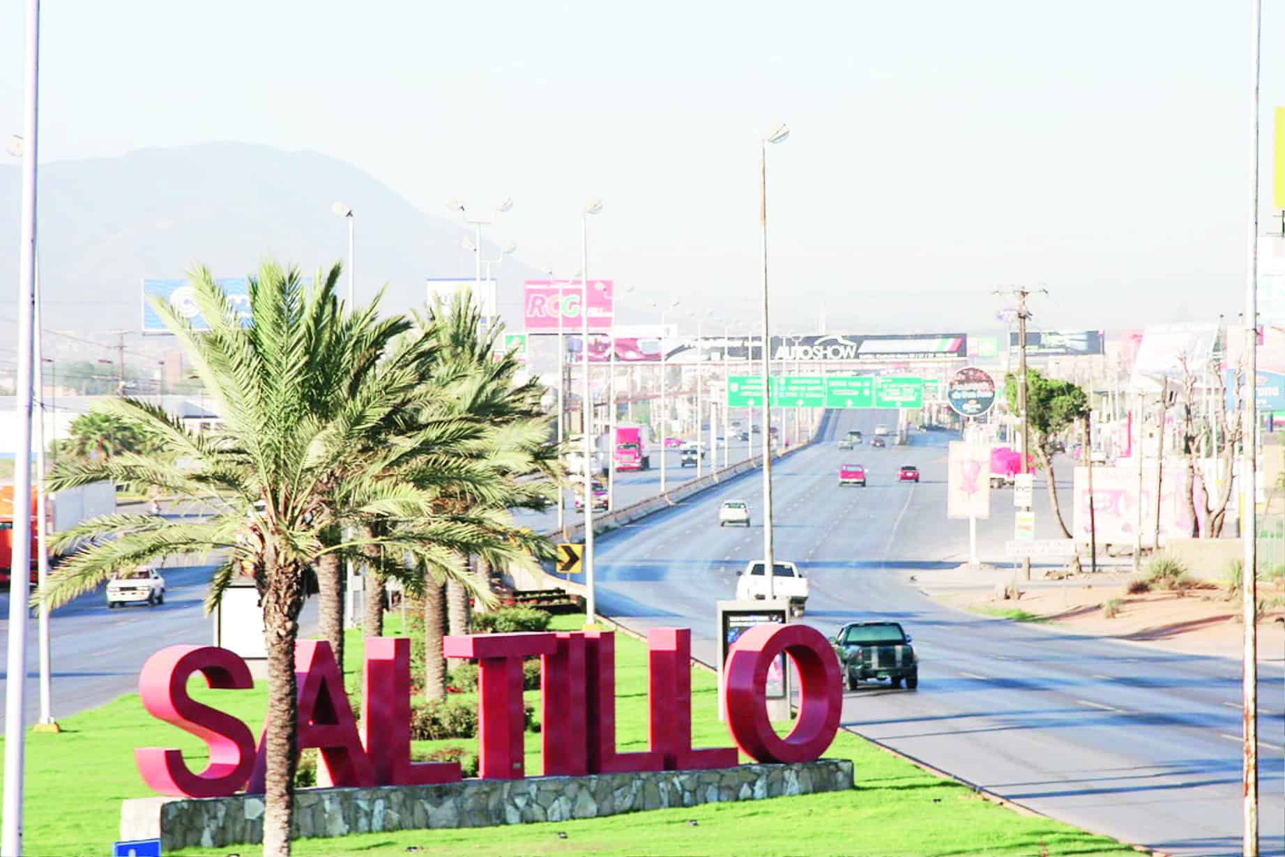 Restaurantes del norte de Saltillo operaron parcialmente o cerraron durante los apagones, afectando las ventas en horarios clave.
