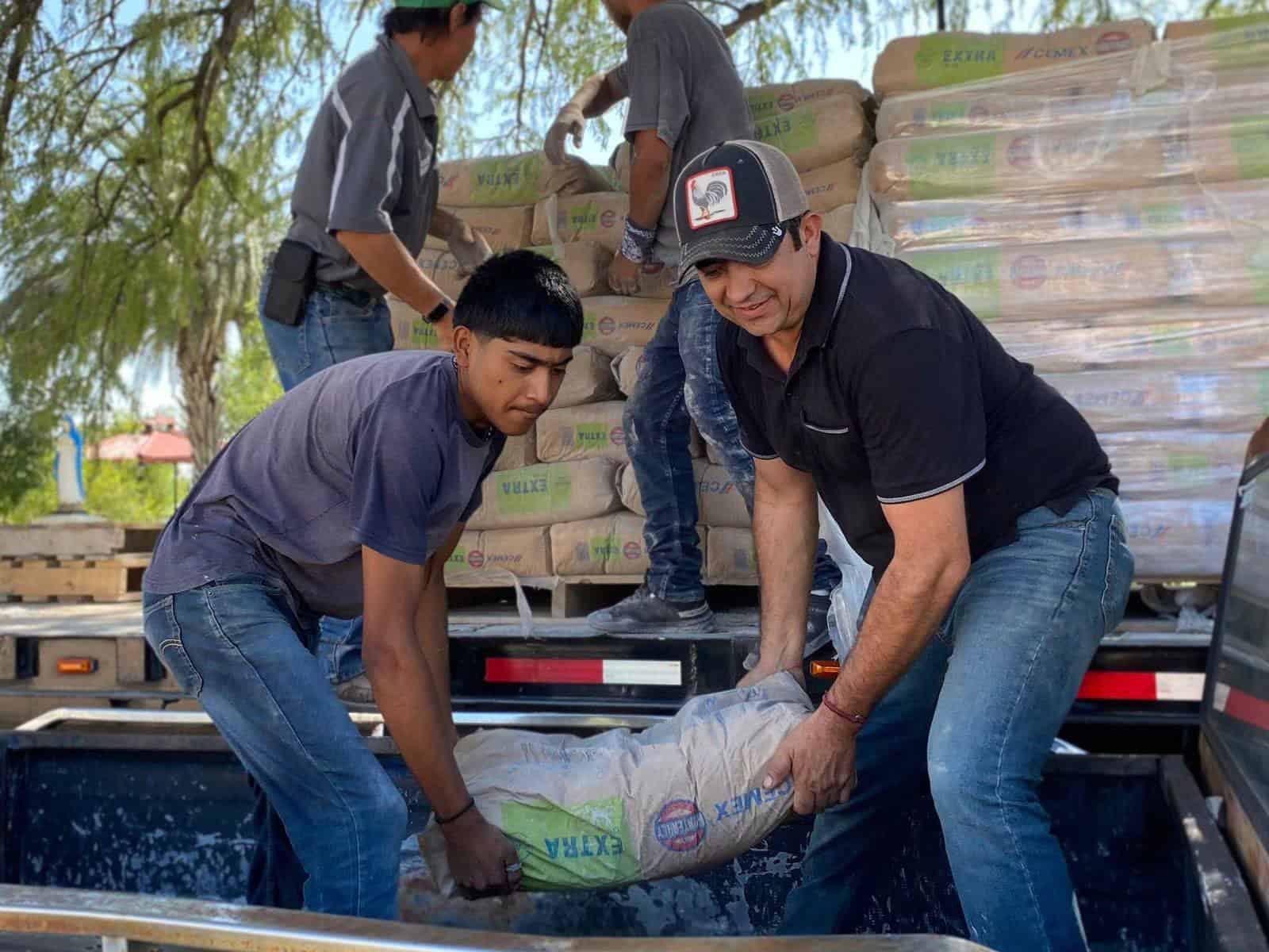Entrega de cemento a bajo costo en Villa Unión beneficia hogares