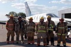 Capacitan a bomberos en incendios aeronáuticos