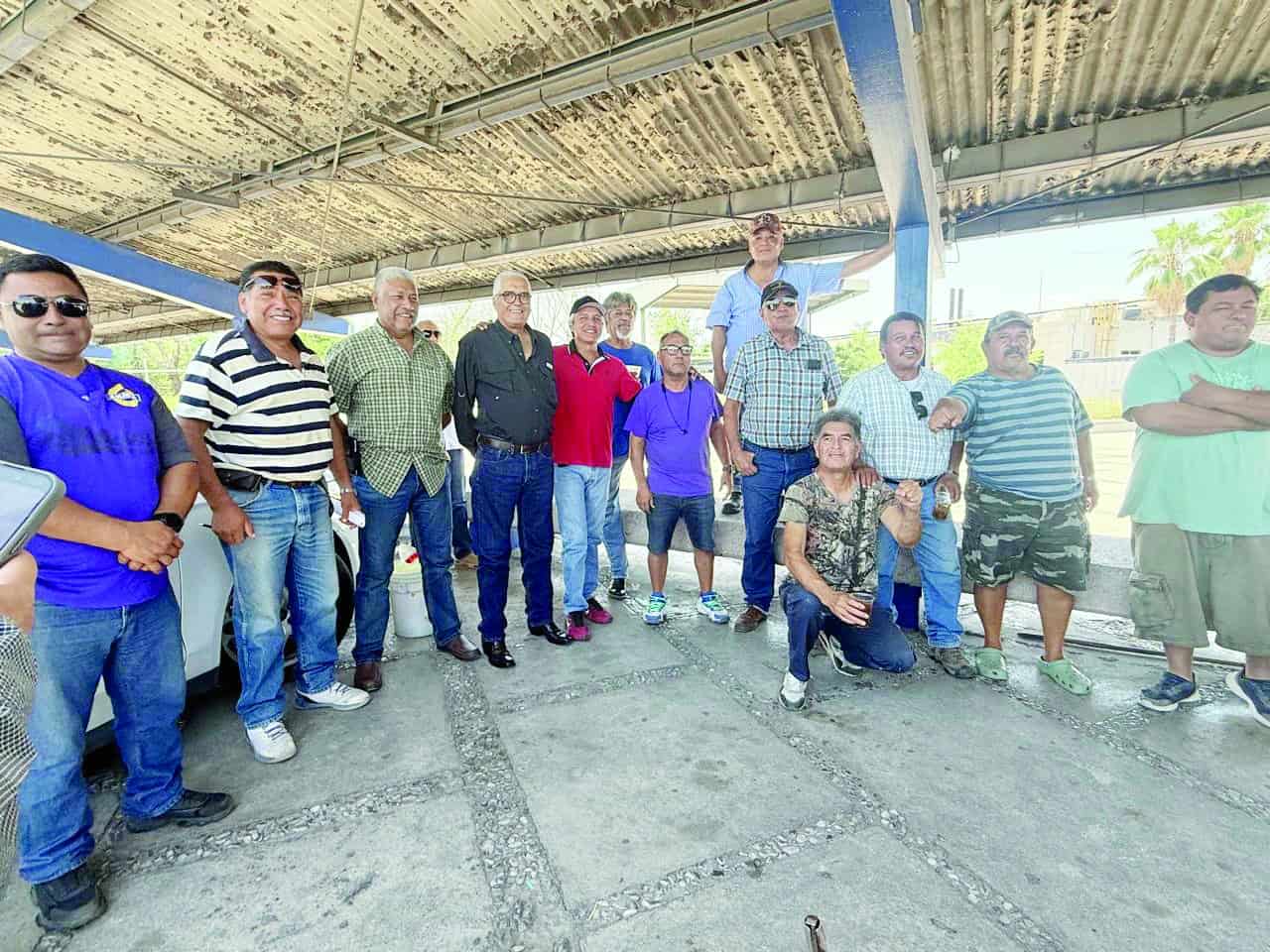 Trabajadores de AHMSA recibirán placas vehiculares en medio de incertidumbre