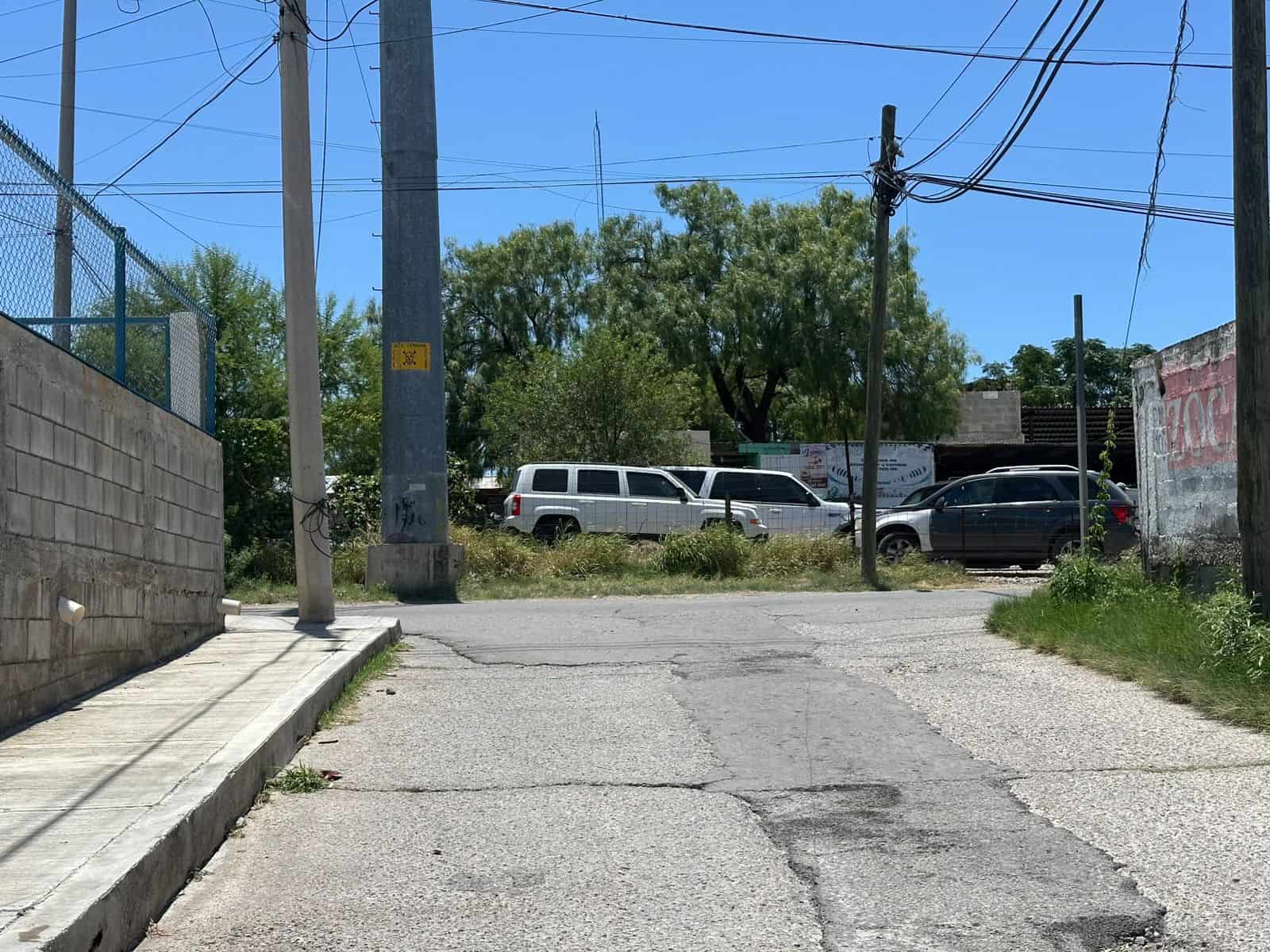La voz en tu colonia: Abandona municipio a la colonia Juárez