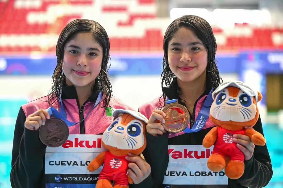 Gemelas mexicanas Lía y Mía Cueva ganan bronce en Campeonato Mundial de Clavados
