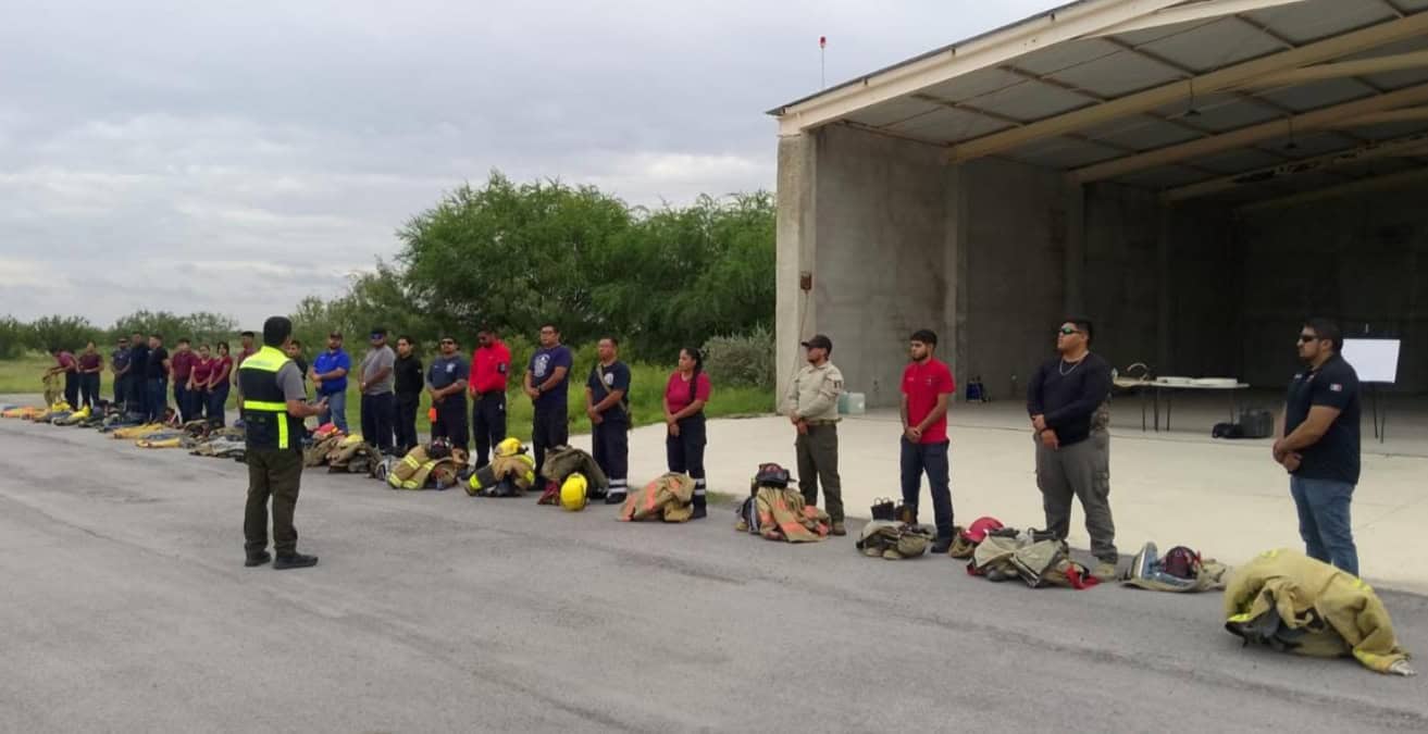 Bomberos de Allende se capacitan para enfrentar materiales peligrosos