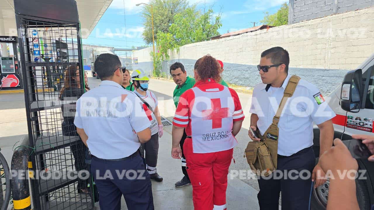 Adolescente roba gasolina y despachador resulta herido en Monclova