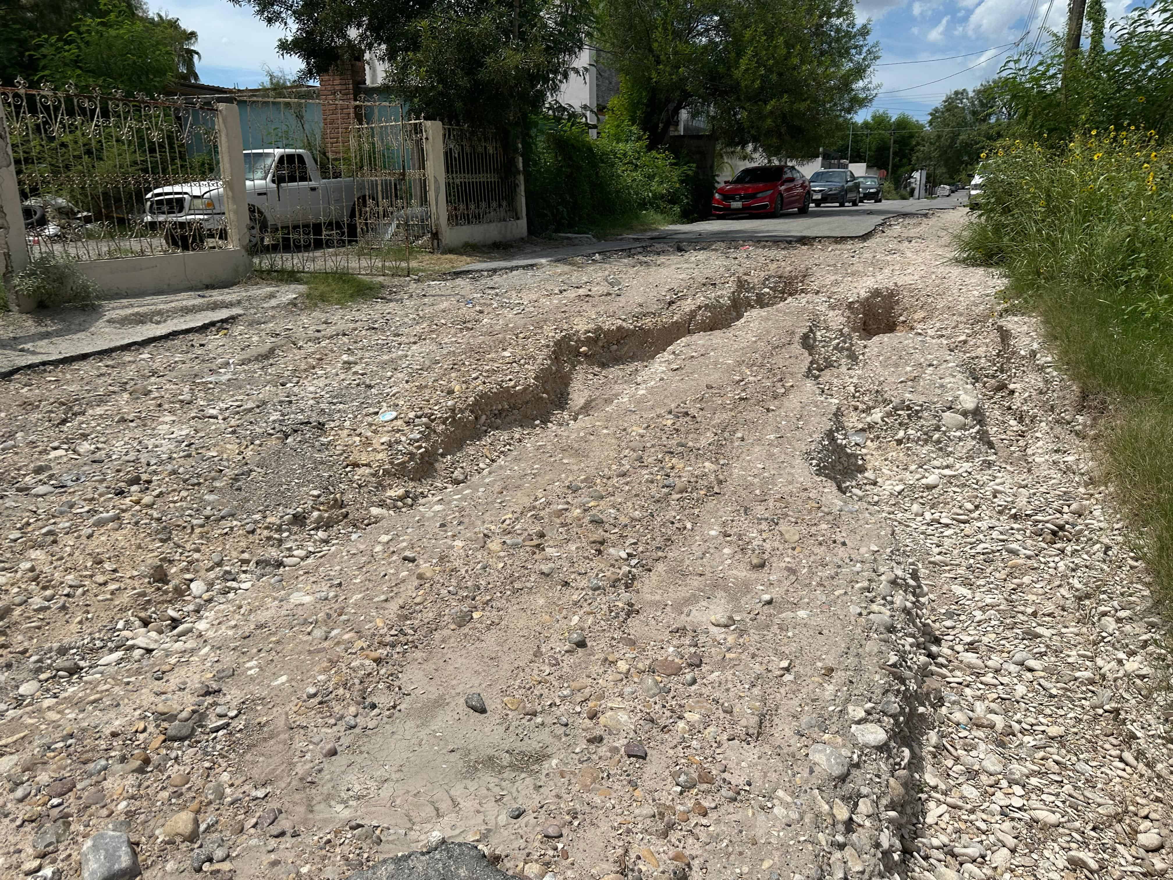 Colapsa calle Álamo; omisión municipal agrava años de abandono