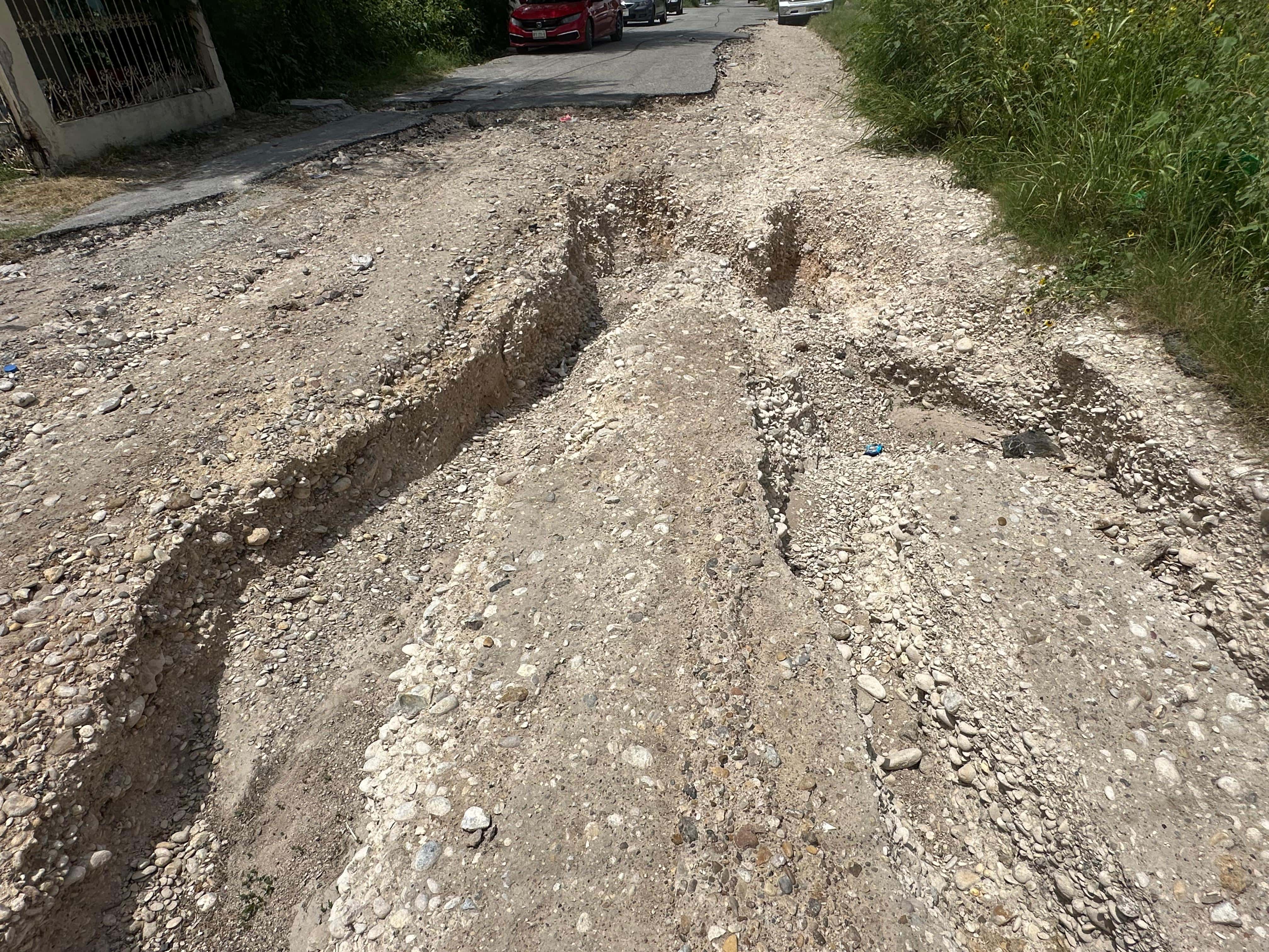 Colapsa calle Álamo; omisión municipal agrava años de abandono