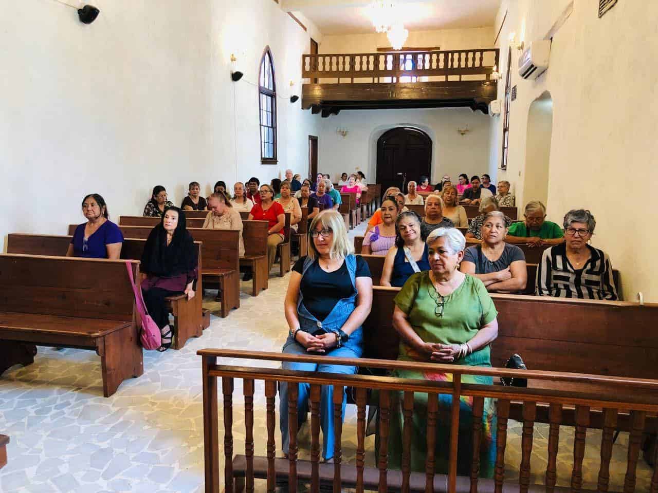 Celebran legado de los adultos mayores con misa en San Andrés Apóstol
