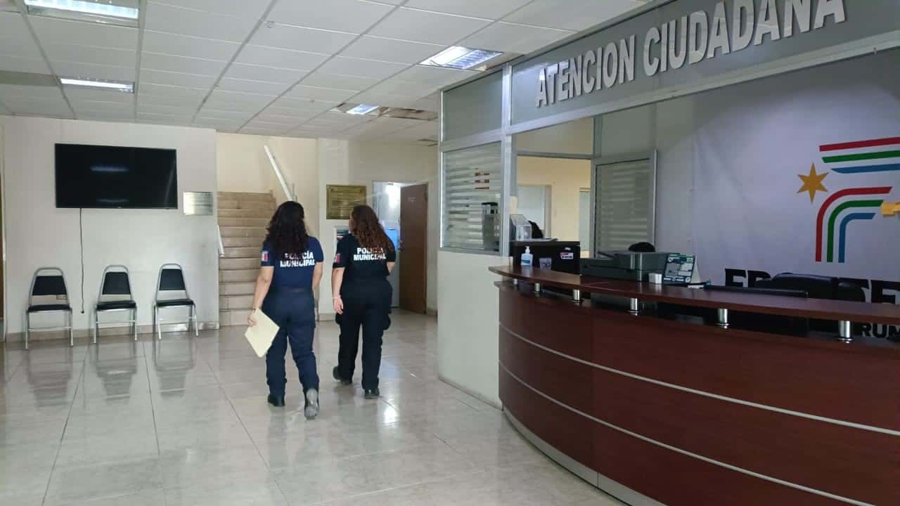 Regreso de empleados municipales tras vacaciones en Frontera
