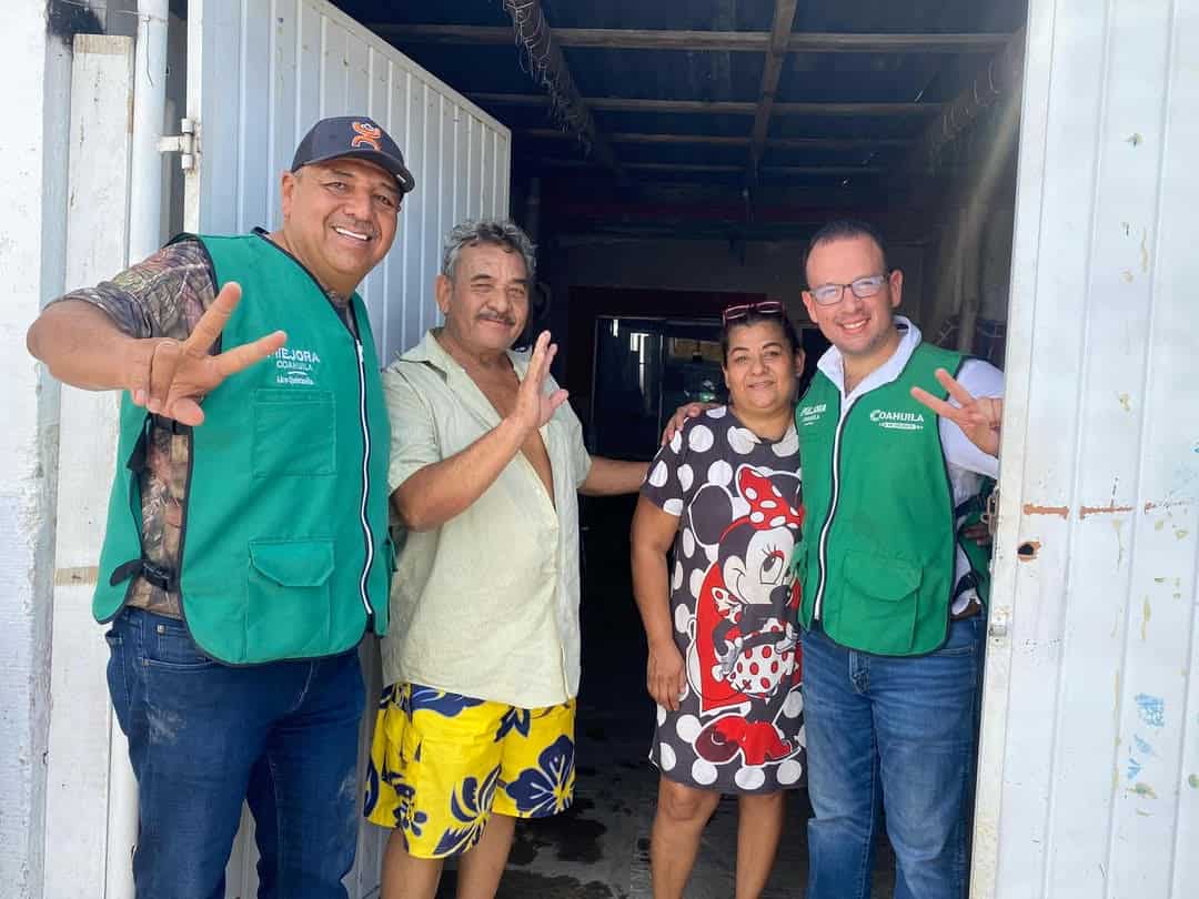 El Equipo Mejora Sabinas continúa llevando agua a quienes más lo necesitan