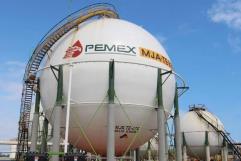 Fitch Ratings eleva calificación crediticia de Pemex a BB