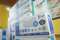 Programa Mejora Coahuila brinda apoyo con minisplits en Arteaga