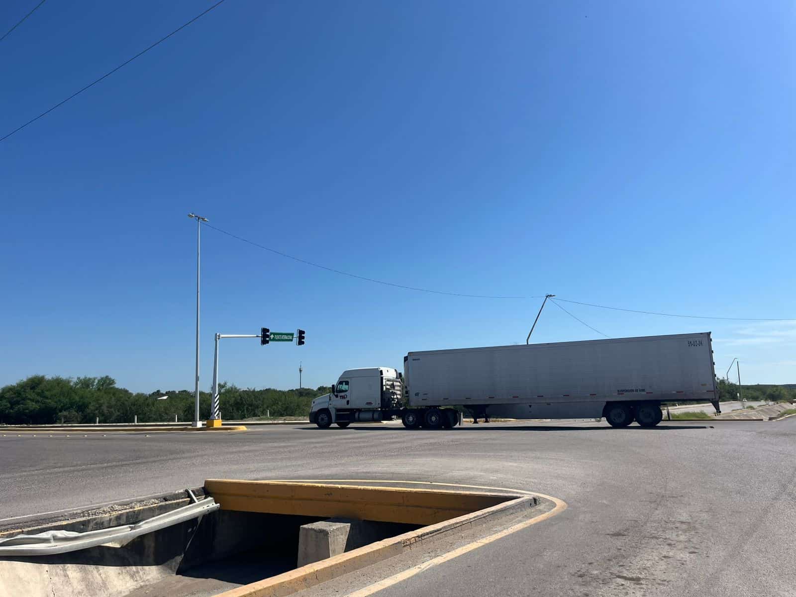 Ampliación de horario en puente Acuña–Del Río impulsa expectativas económicas