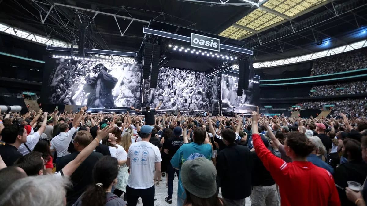 Fan fallece en concierto de Oasis en estadio Wembley
