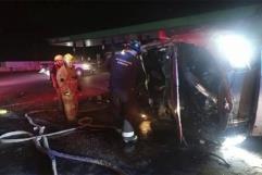 Se reportan estables jóvenes lesionados en volcadura en Piedras Negras