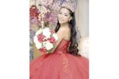 Natalia Nájera Sánchez celebra XV aniversario con misa y cena-baile