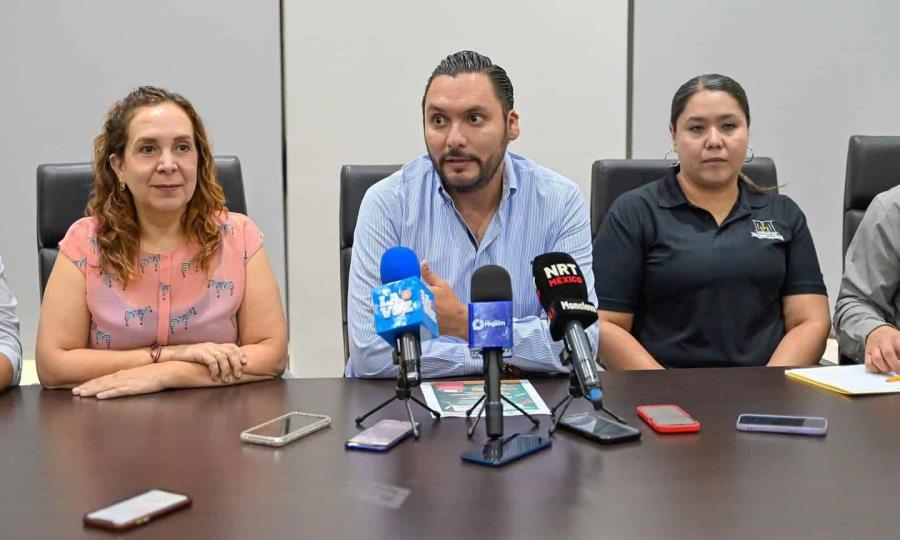 Alcalde de Monclova presenta Feria de Útiles Escolares 2025