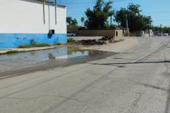 Colapso de drenaje en Sabinas alerta a vecinos