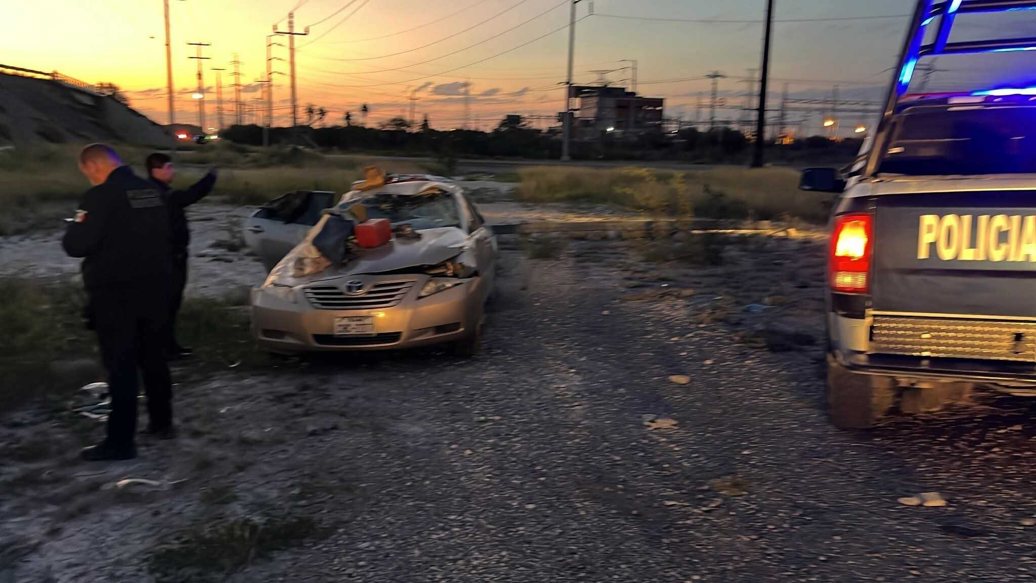 Adulto mayor se salva de milagro tras volcadura en el puente Morelos–Nava