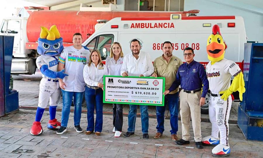 Alcalde de Monclova entrega donación a Bomberos y Protección Civil