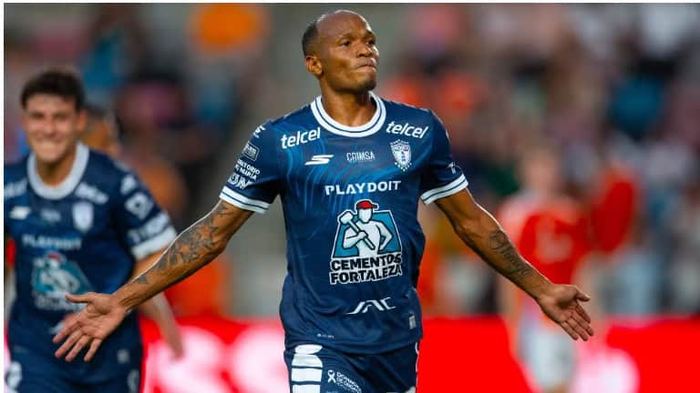 Pachuca vence a Houston Dynamo en partido decisivo