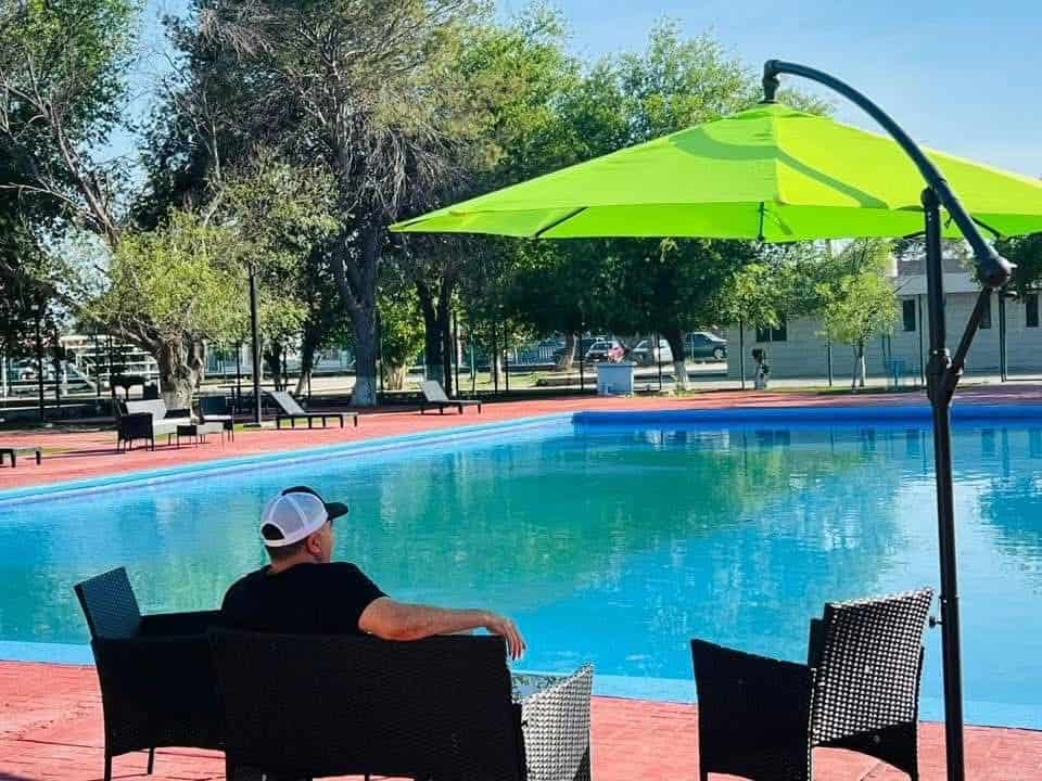 Cierre Temporal de Alberca Municipal en Sabinas por Falta de Mantenimiento
