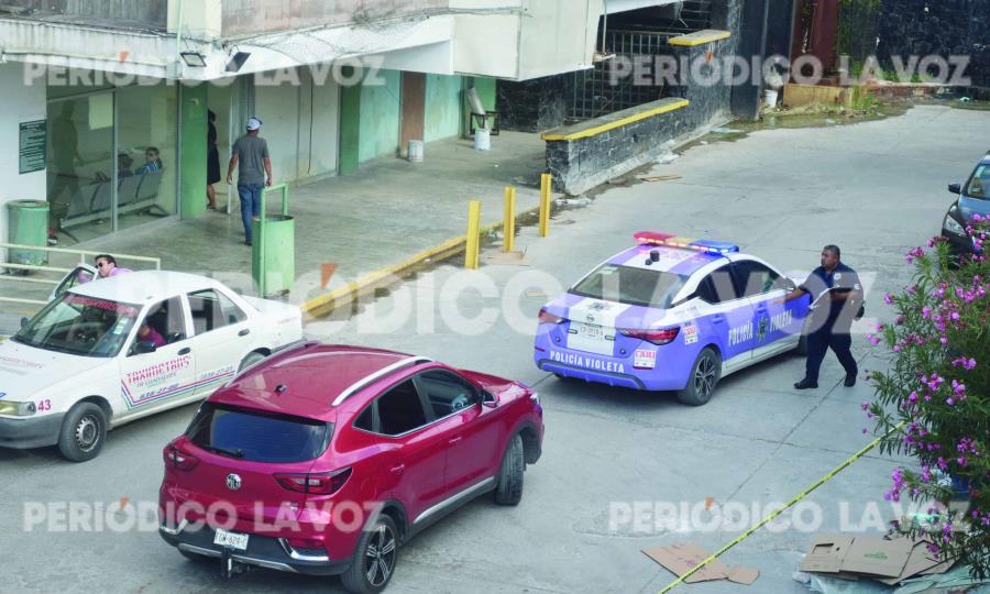Embarazada de 9 meses llevada de urgencia al hospital tras colapso de techo