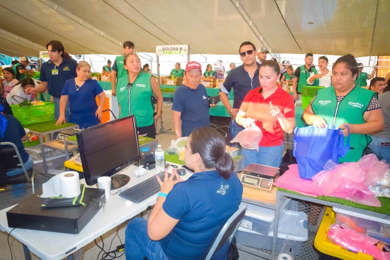 Regresa el “Mercadito Mejora” con Gran Éxito en Piedras Negras