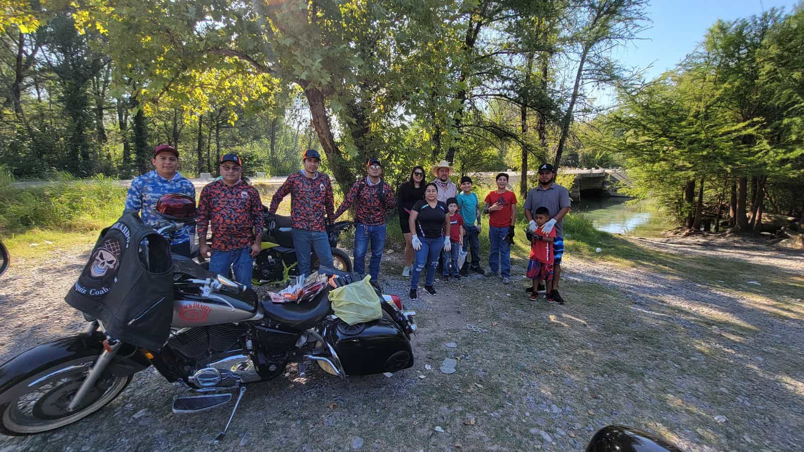Alcaldesa Laura Jiménez lidera campaña de limpieza en el río Sabinas de Múzquiz