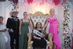 Emotiva coronación de la Reina del Adulto Mayor en Múzquiz