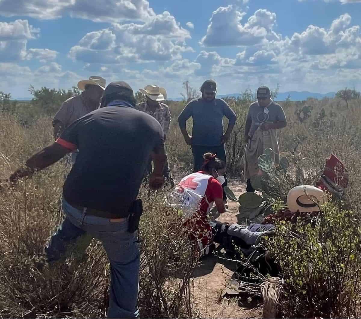 Posible fractura de fémur para joven tras accidente con caballo