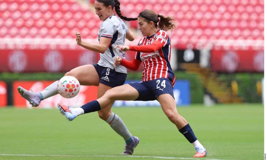 Chivas femenil logra empate 1-1 ante Cruz Azul en partido de infarto