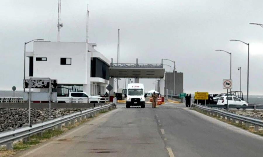 Cierran indefinidamente el cruce vehicular en la Presa de la Amistad por fallas