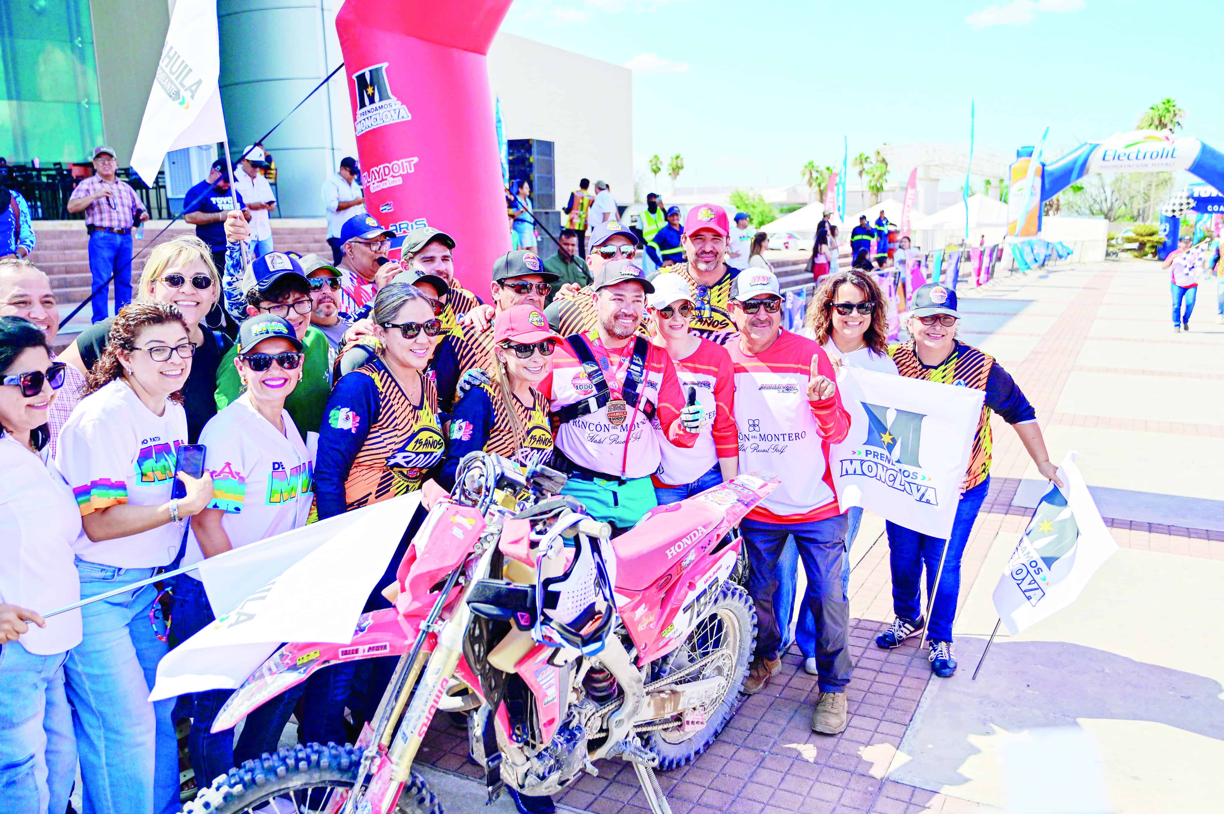 Carlos Villarreal da la bienvenida a competidores del Coahuila 1000 Desert Rally 2025