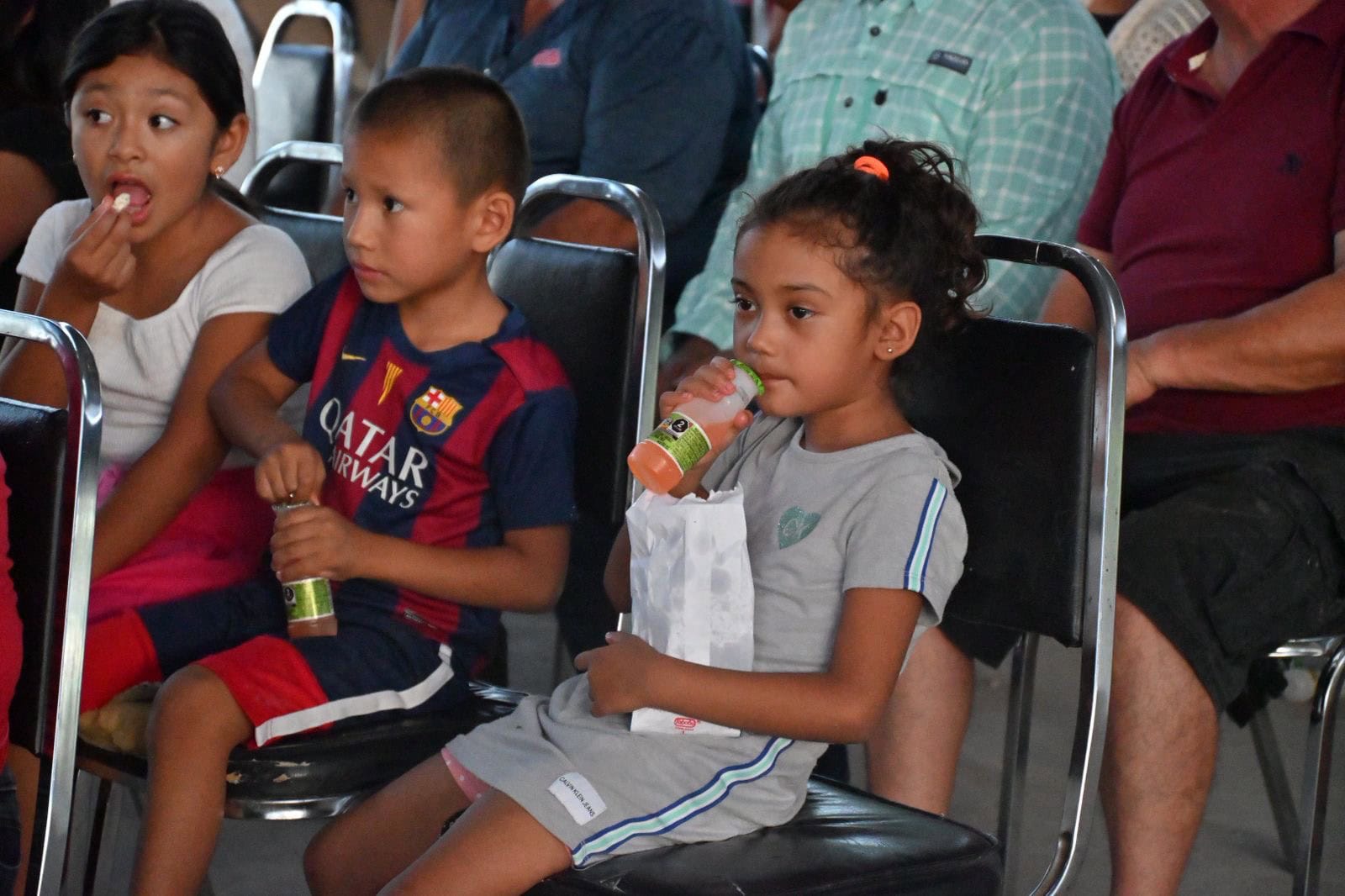 El Sistema DIF lleva Cine en los Ejidos a San Antonio de la Cascada