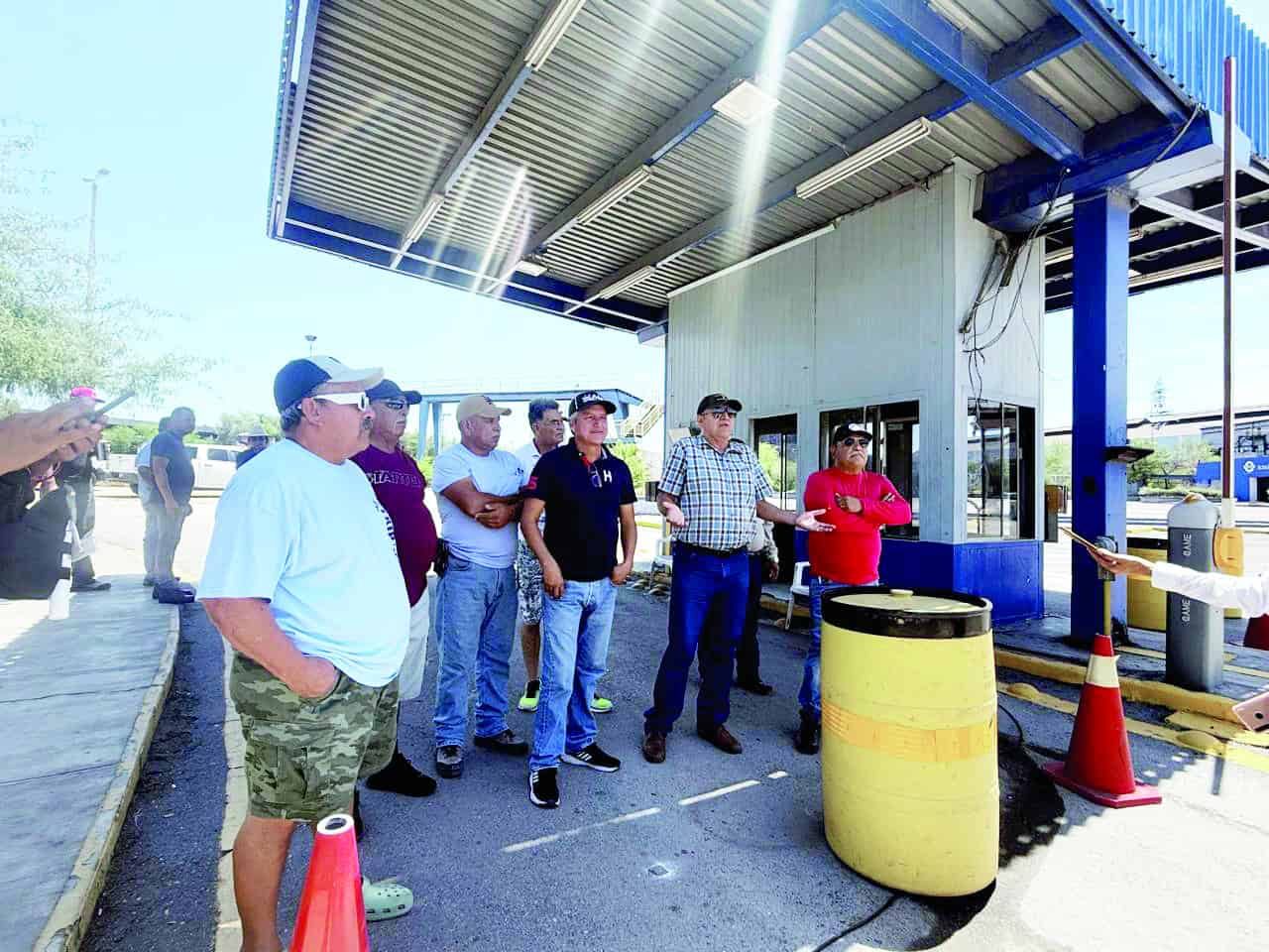 Denuncian ex obreros  conflicto de intereses
