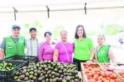 Mercadito Mejora lleva productos económicos a La Sierrita