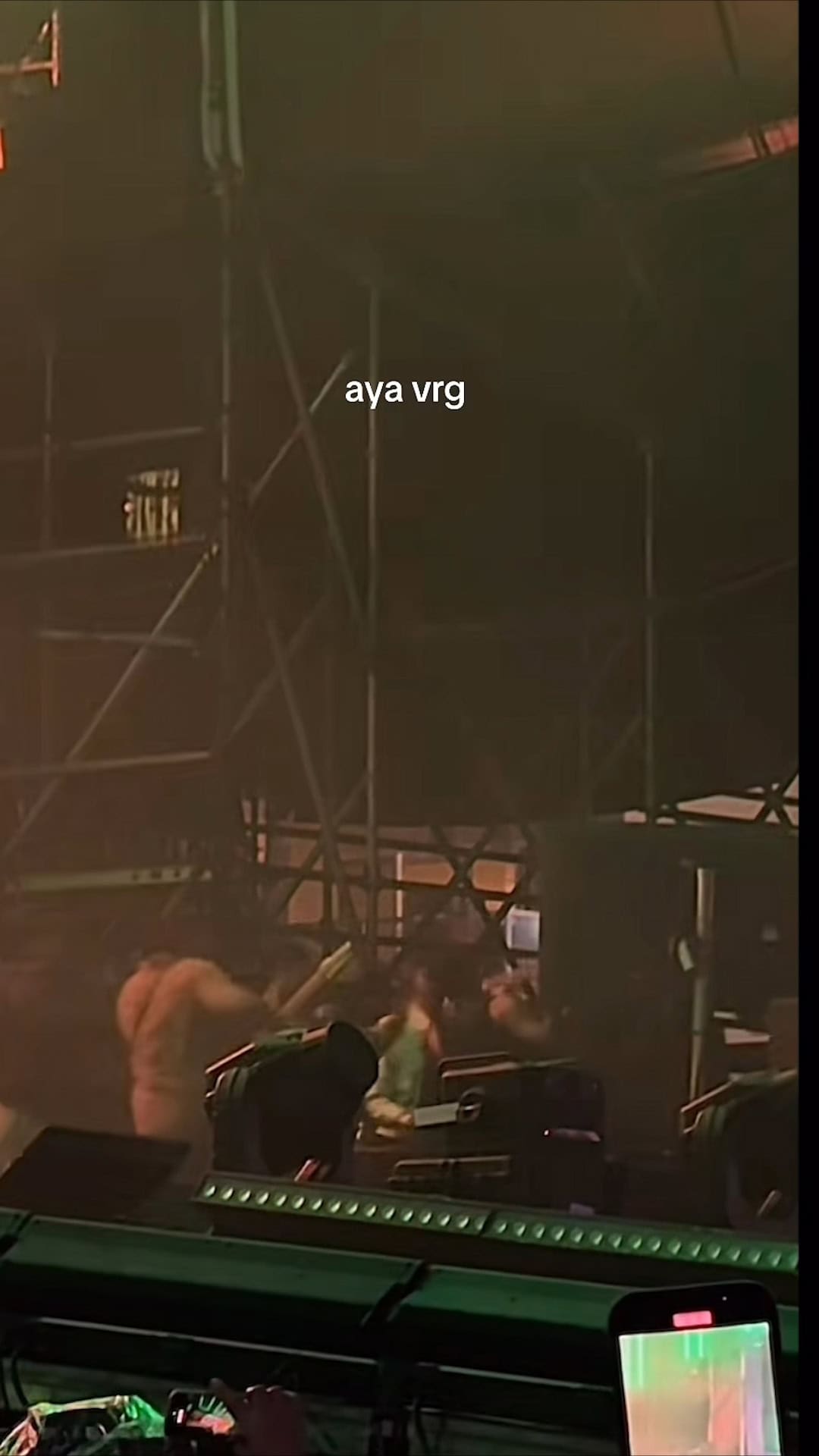 Natanael Cano golpea a su DJ y destruye equipo en pleno show del Baja Beach Fest 2025