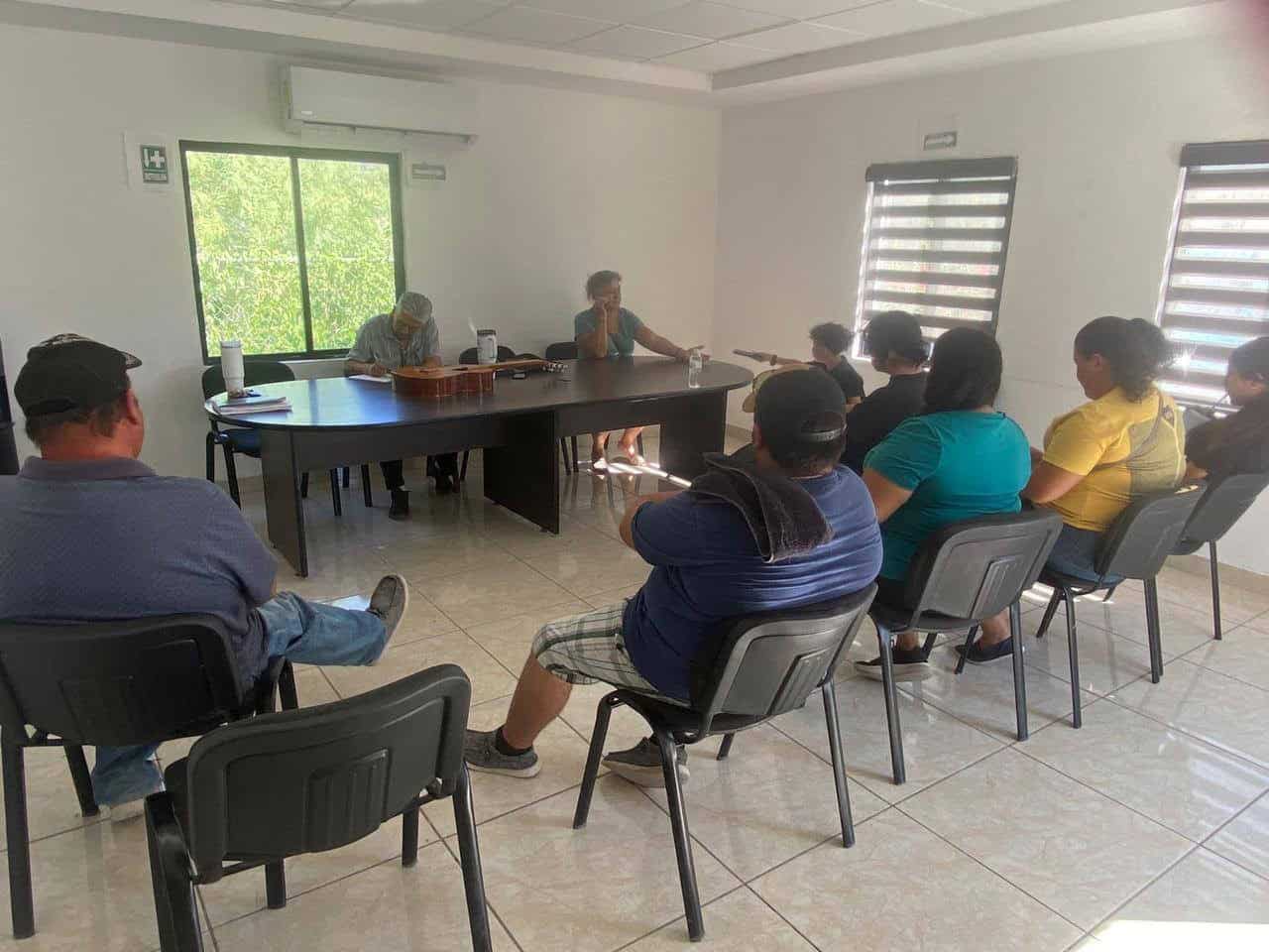 Vecinos de Venustiano Carranza arrancan clases de música comunitarias