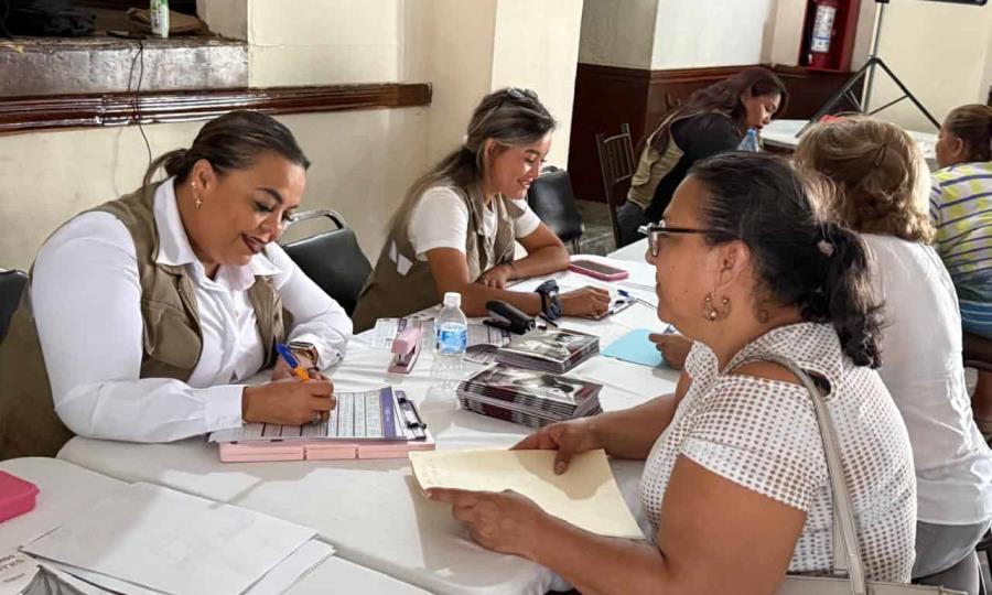 Más de 2 mil mujeres se benefician del Programa Bienestar en Monclova